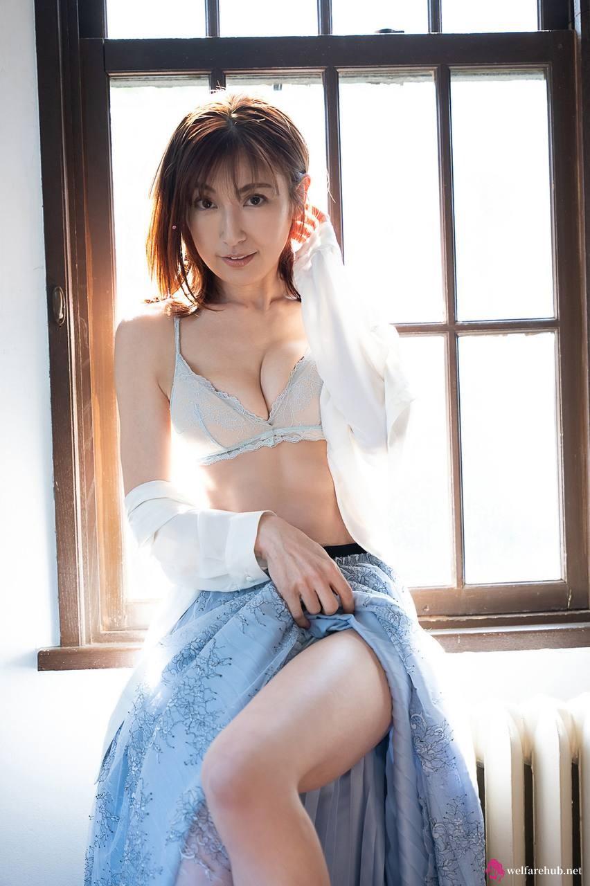空降姑娘宣传照片！南京汇嘉信息科技有限公司